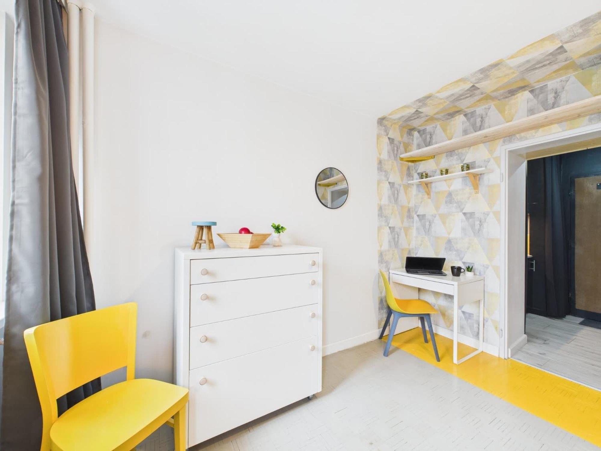 Intimate Close To Pge Narodowy By Renters Apartament
